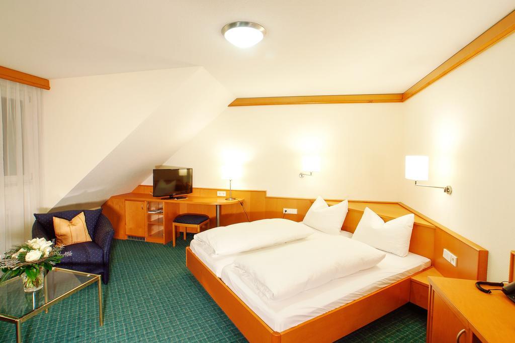 Hotel Winzerstube Ihringen Rom bilde