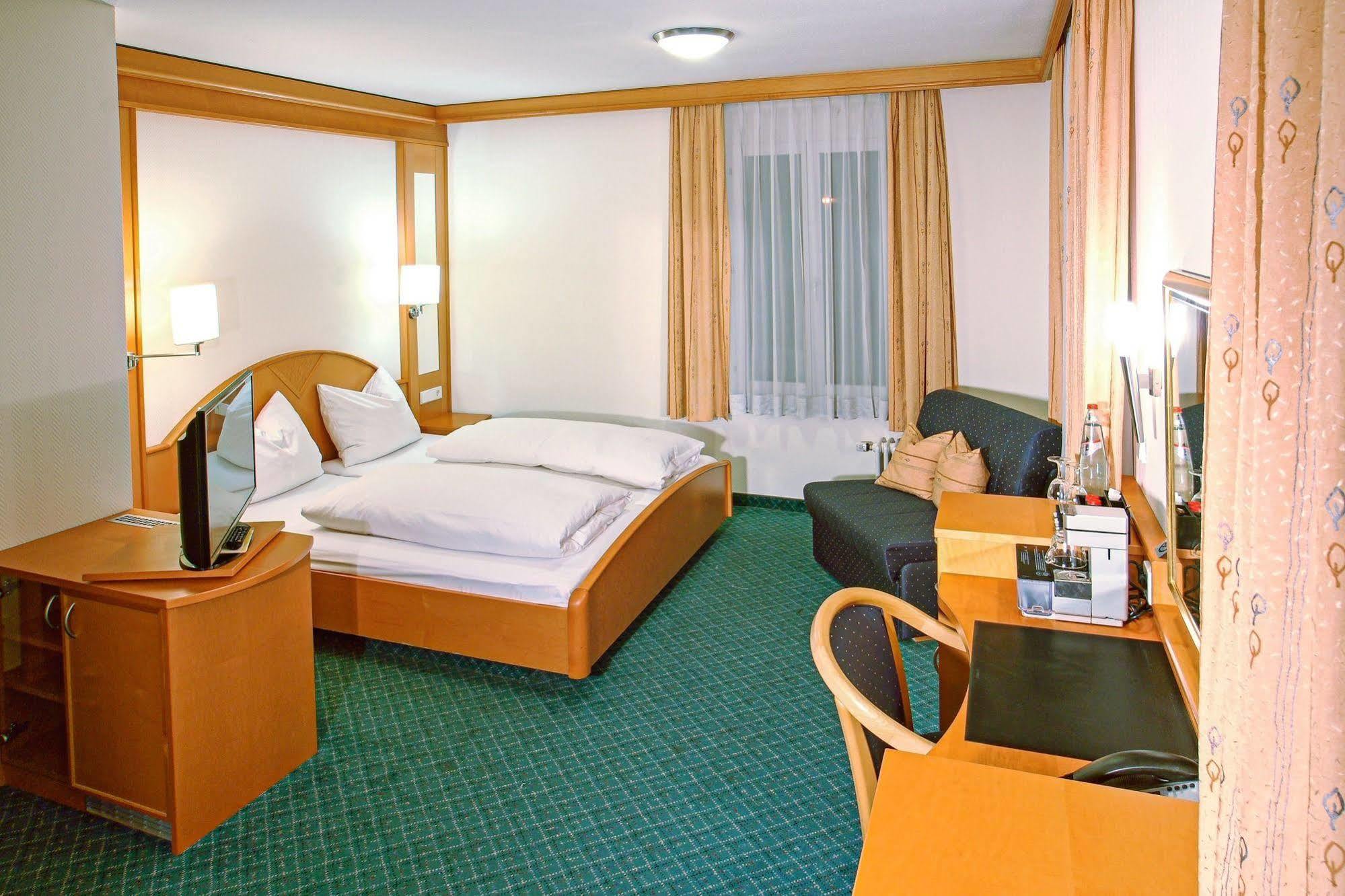 Hotel Winzerstube Ihringen Eksteriør bilde
